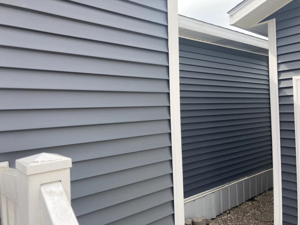 Detailed view of vinyl siding on a home in Durant, Iowa