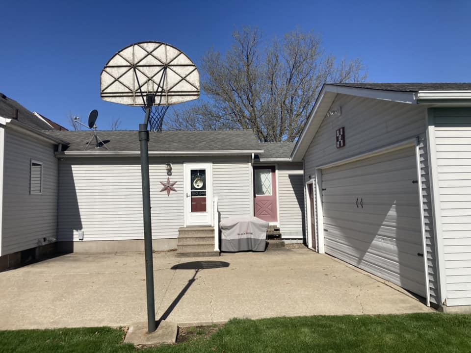Garage area - Original siding on a home in Durant, Iowa